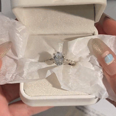 Oval Cut Moissanite Ring