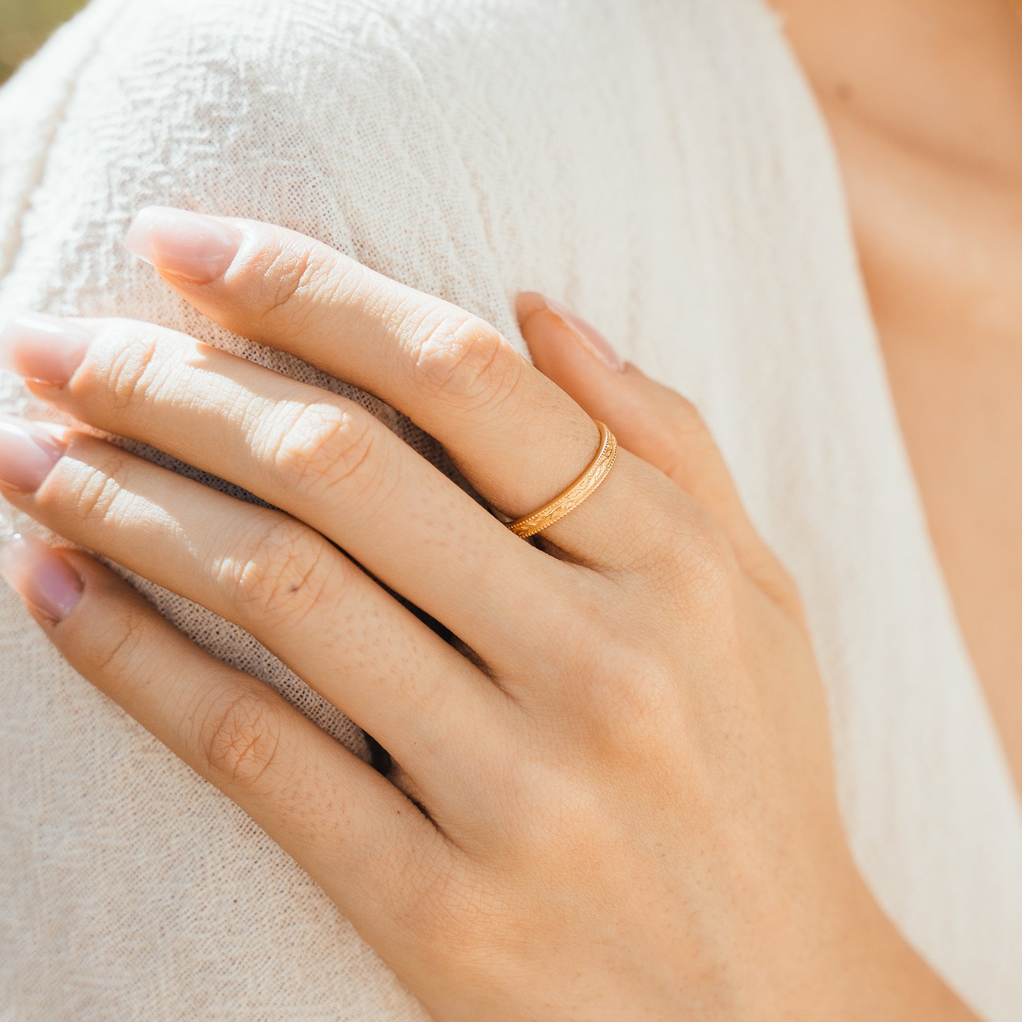 Filigree Band Ring | Simple & Dainty Jewelry