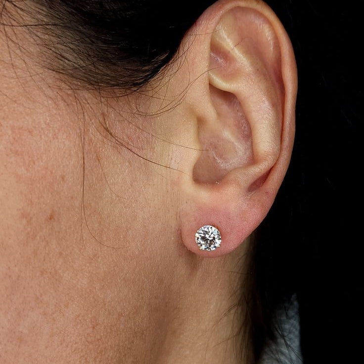 Moissanite Diamond Solataire Stud Earrings