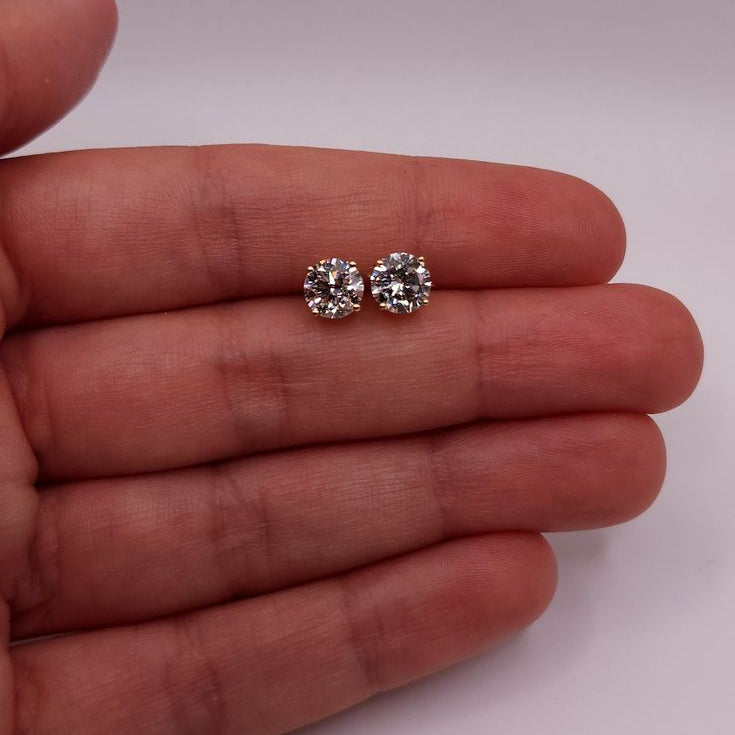 Moissanite Diamond Solataire Stud Earrings