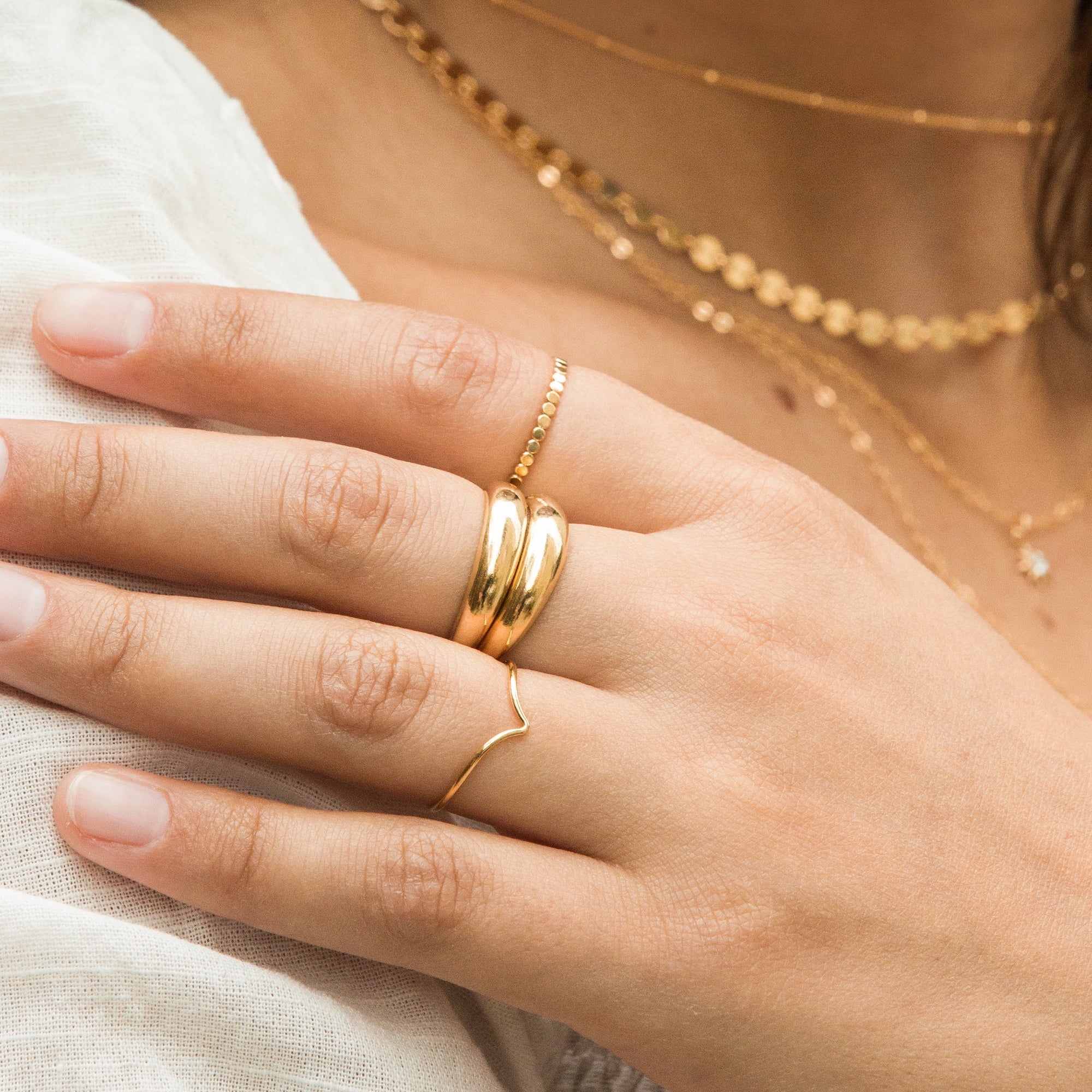 Dot Ring | Simple & Dainty Jewelry