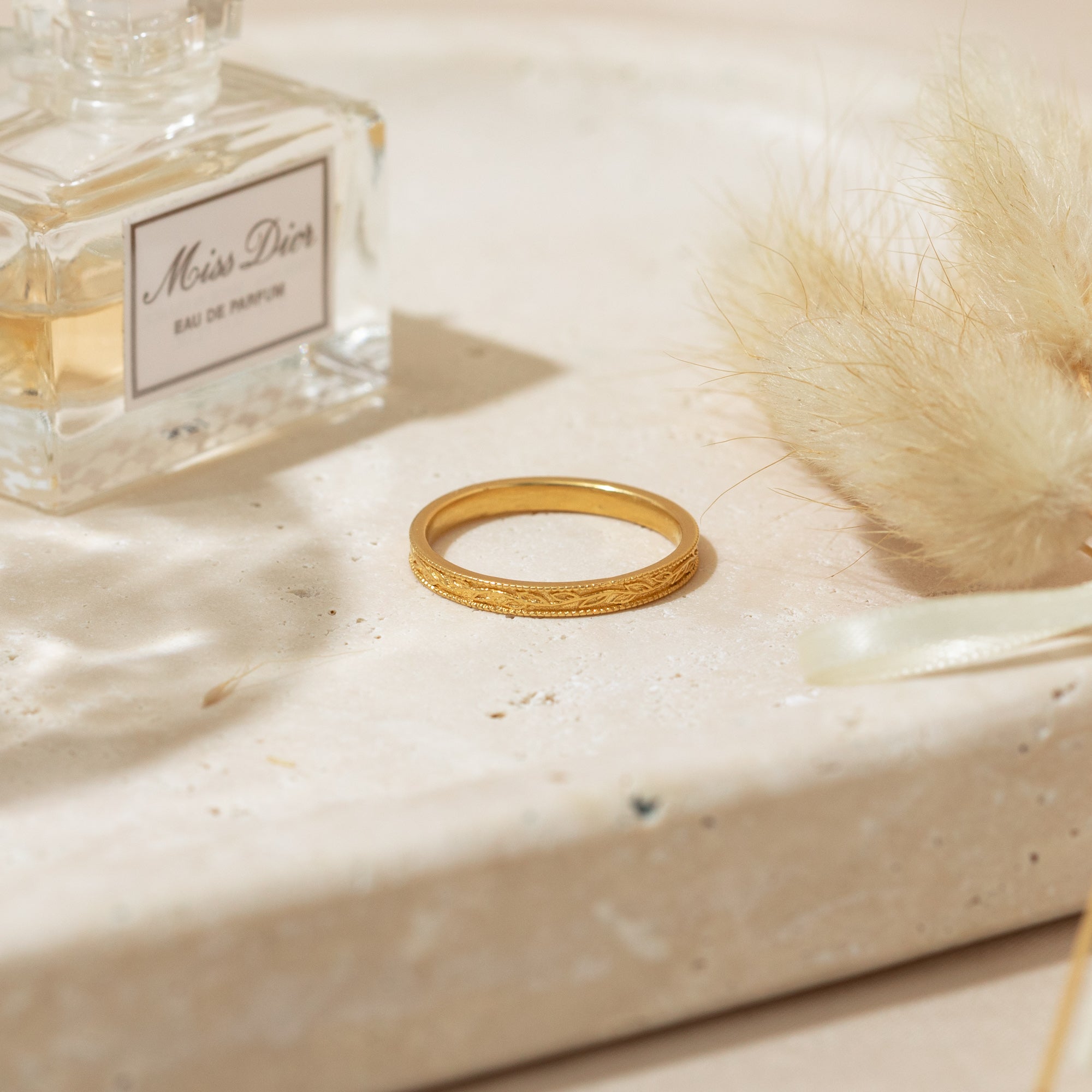 Filigree Band Ring | Simple & Dainty Jewelry