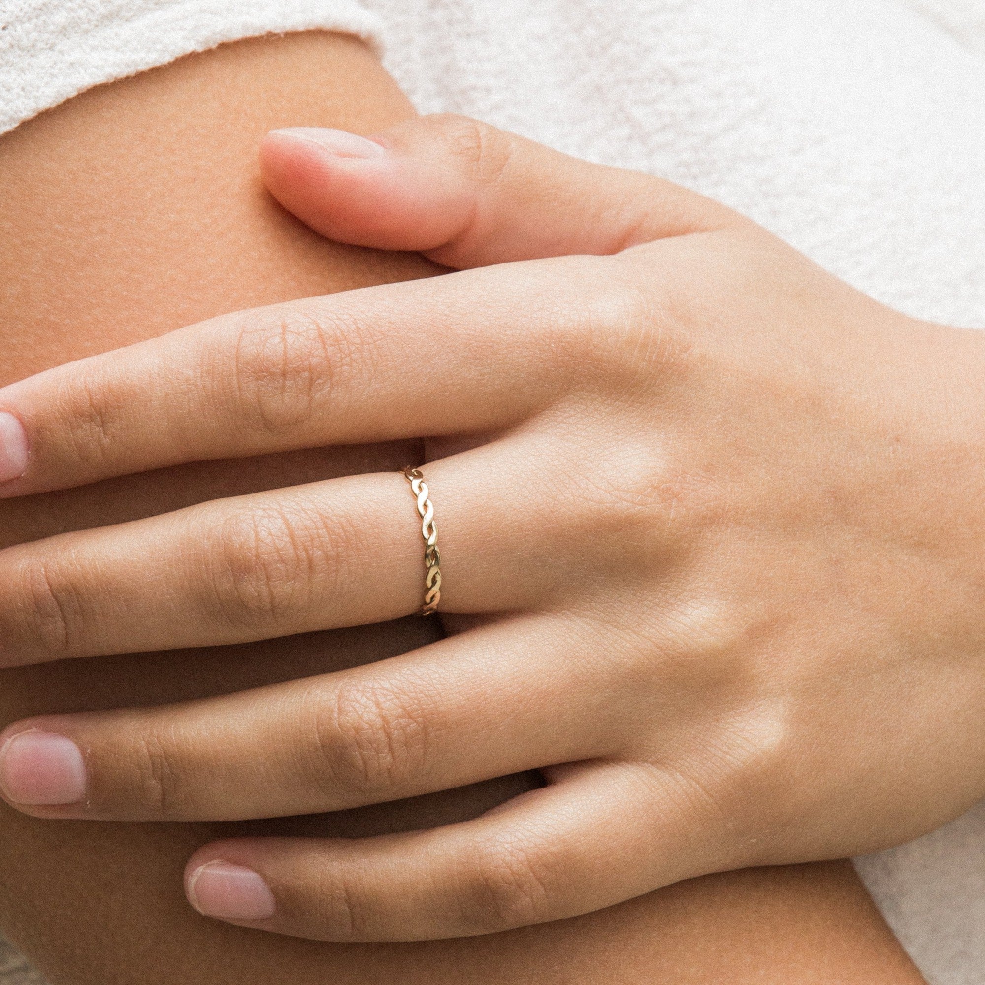 Twist Ring | Simple & Dainty Jewelry