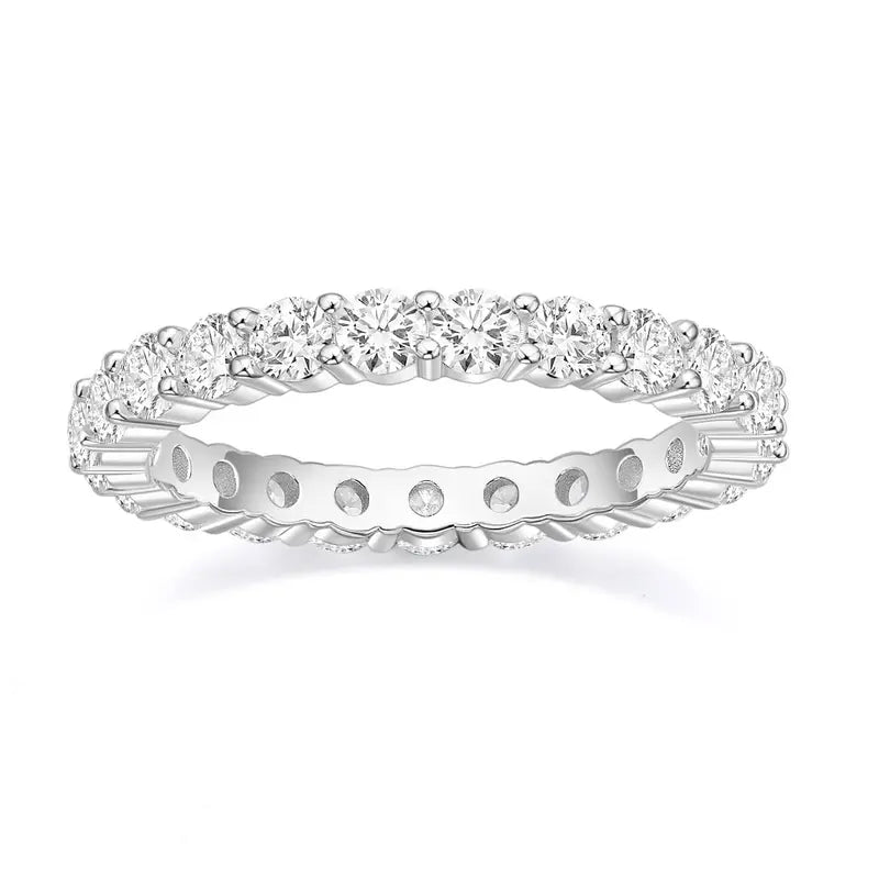 Round Cut Moissanite Band