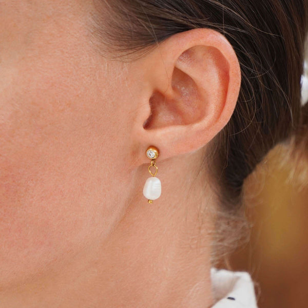 Clara Crystal Pearl Earrings